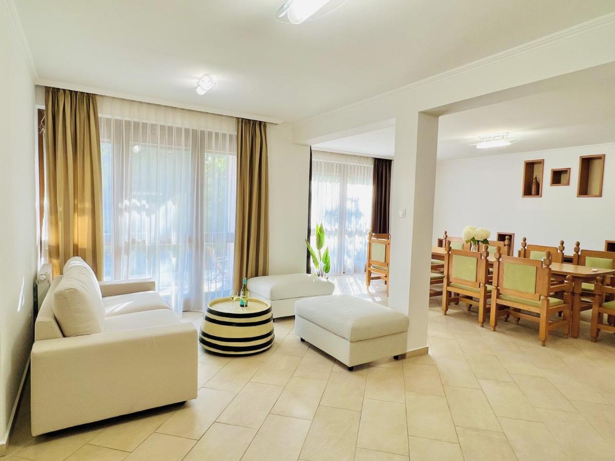 Villa Szofia Veszprem Apartments Exterior photo
