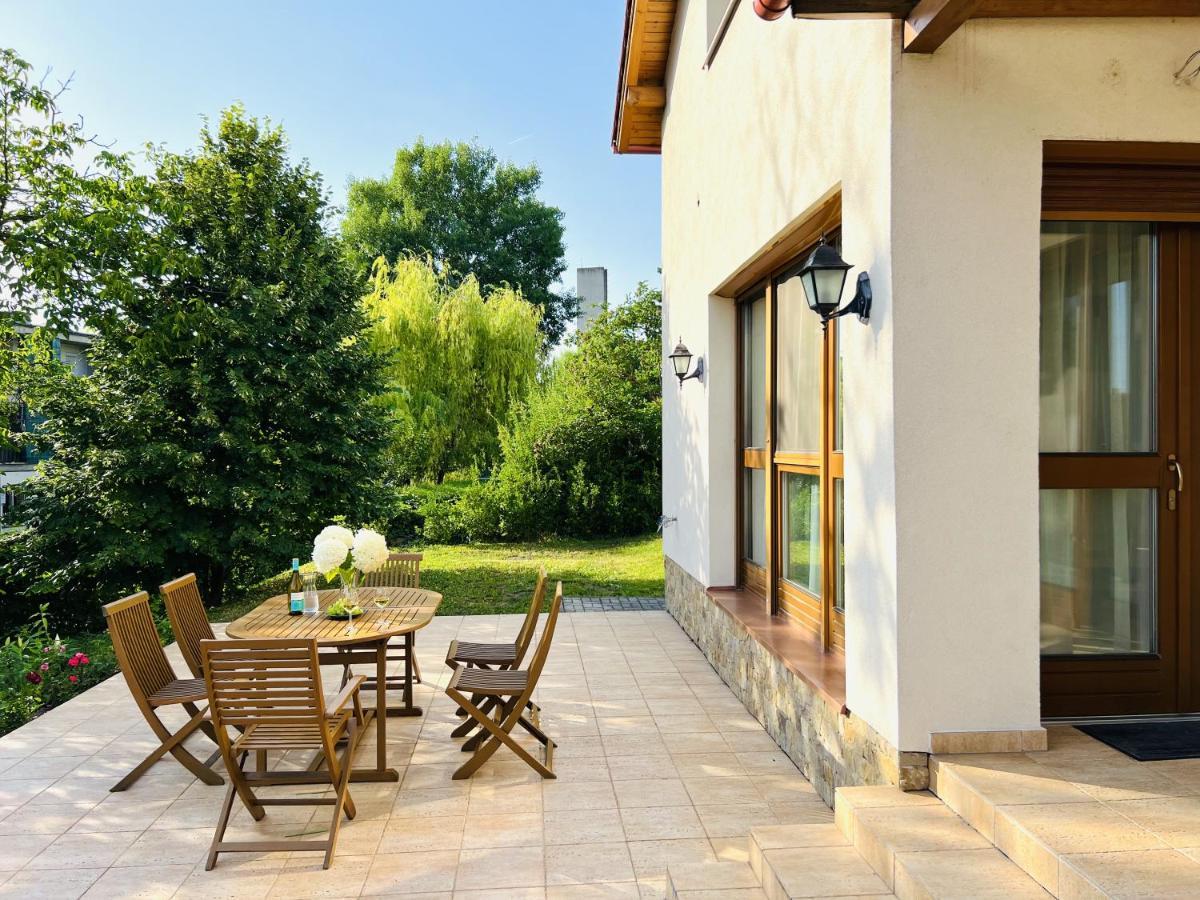 Villa Szofia Veszprem Apartments Exterior photo